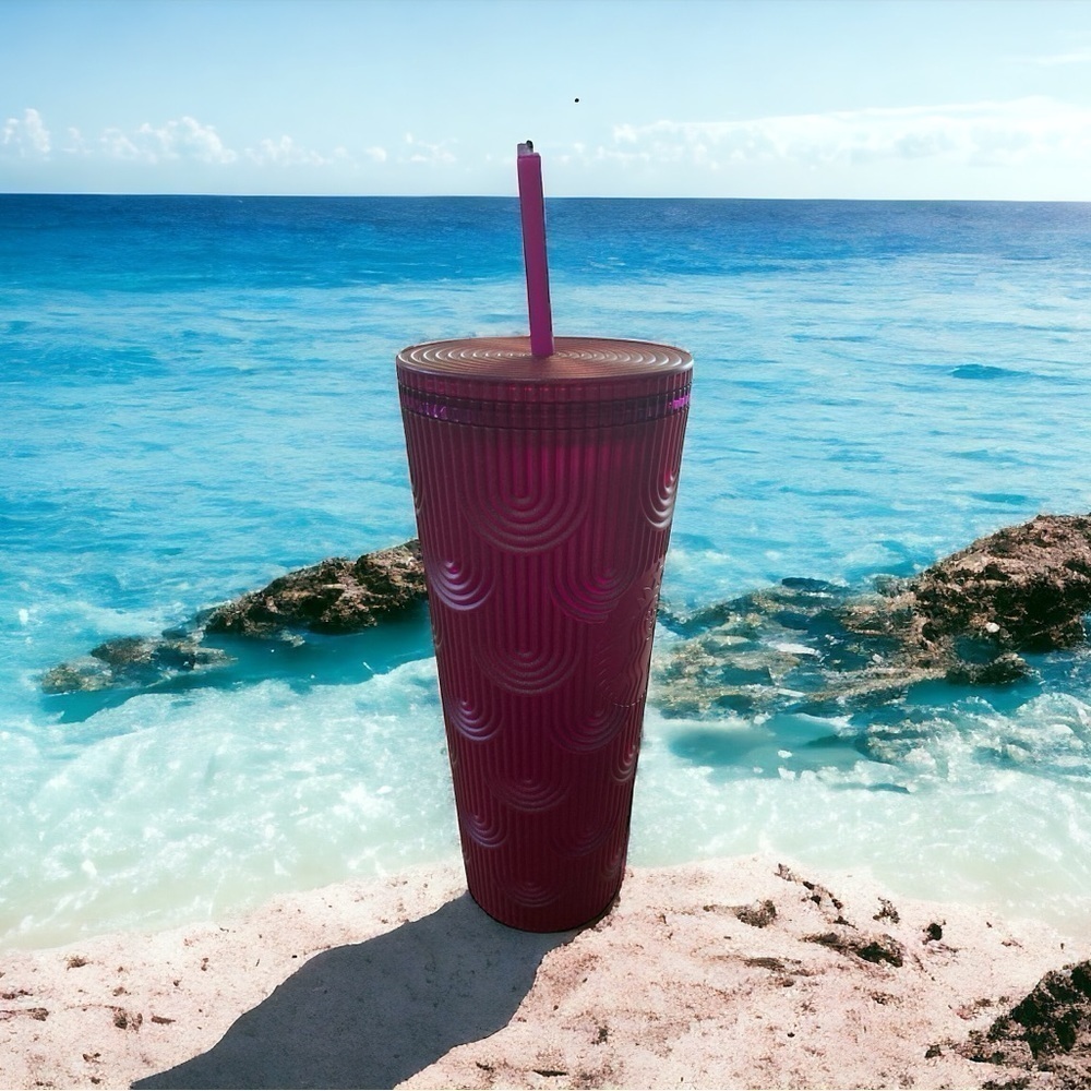 Starbucks Spring 2024 limited edition soft touch 24 oz purple tumbler w/ siren